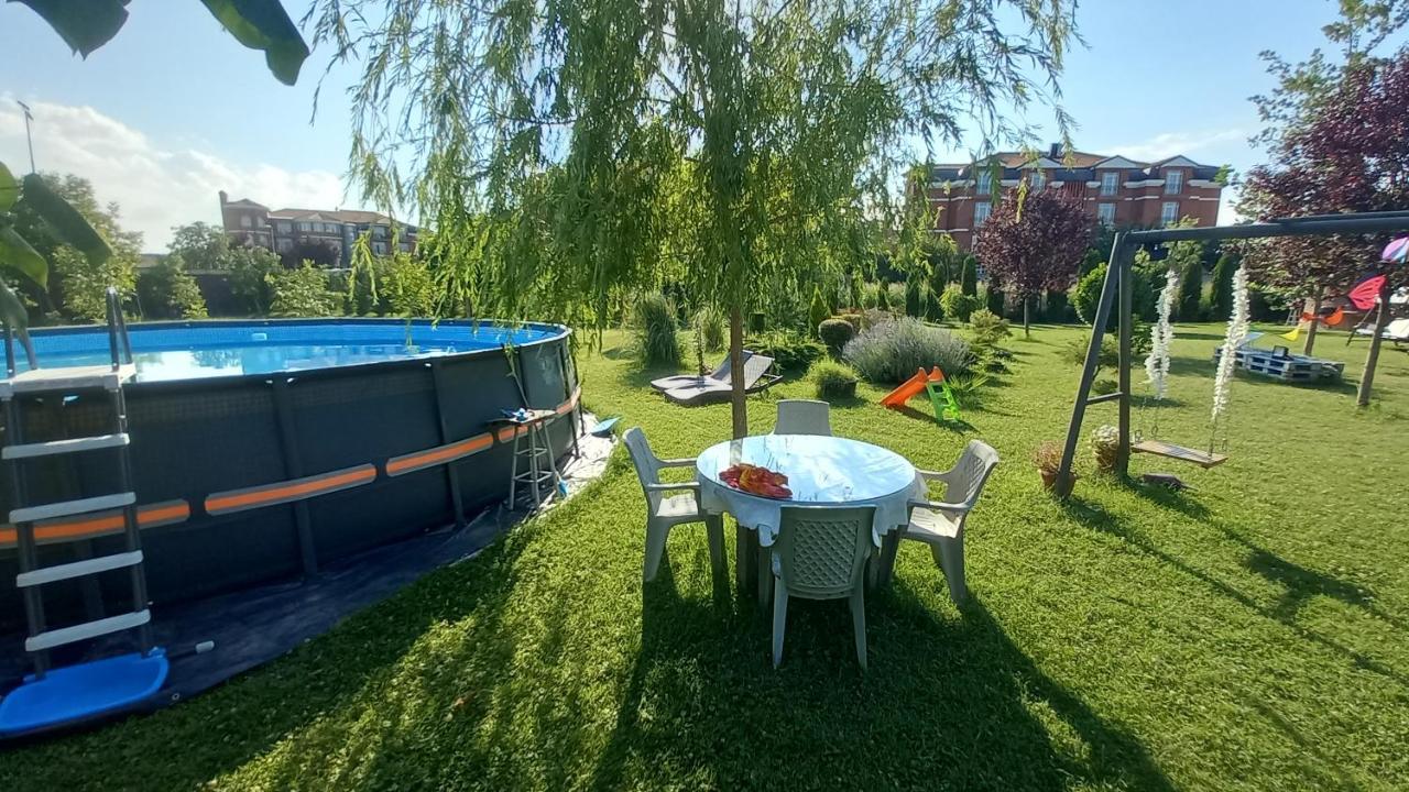 Green Villa Rodna Skopje Esterno foto